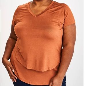 Copper Latched Mama V-Neck Boyfriend Nursing Tee